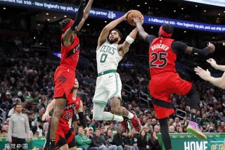 湖人的进攻 湖人的进攻