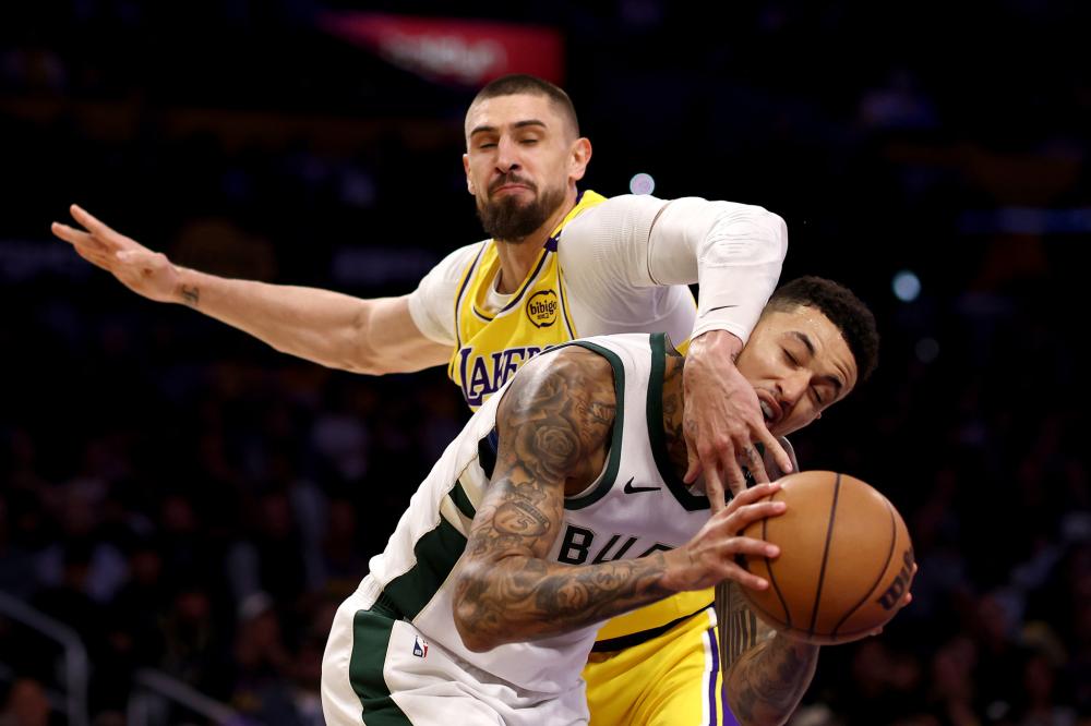 这张合影发 这张合影发